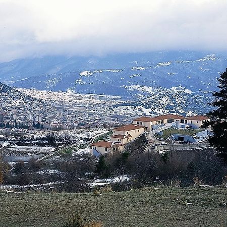 Avaris Hotel كاربينيسي المظهر الخارجي الصورة
