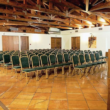 Avaris Hotel كاربينيسي المظهر الخارجي الصورة