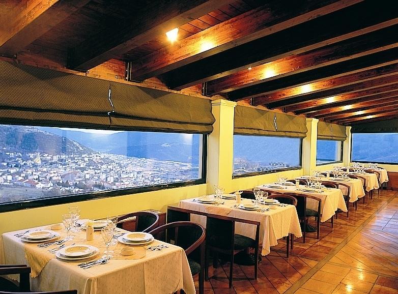 Avaris Hotel كاربينيسي المظهر الخارجي الصورة